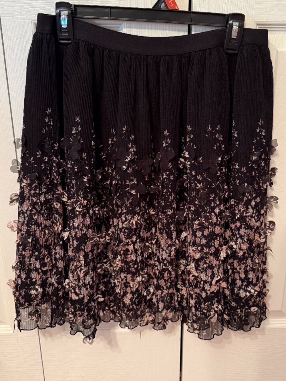 A New Day Target skirt Women's Medium  Floral Butterfly 3D flutter